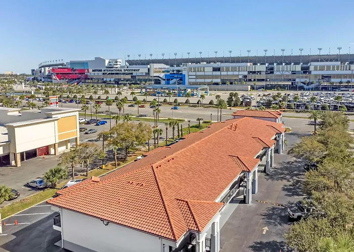 Quality Inn Daytona Speedway - I-95